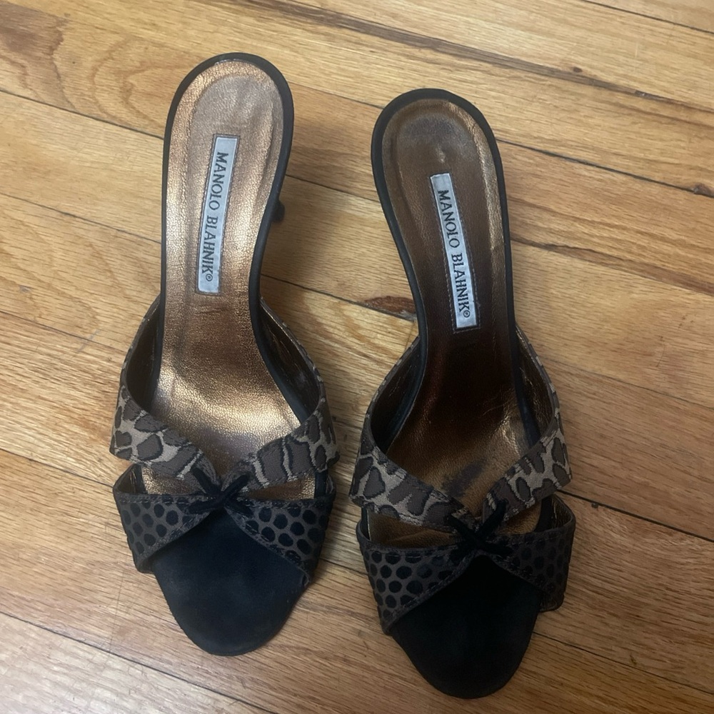 Manolo Blahnik animal print
